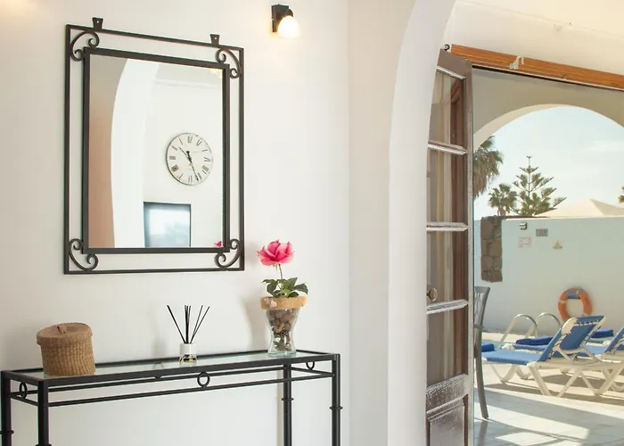 Leonor By Villalia 빌라