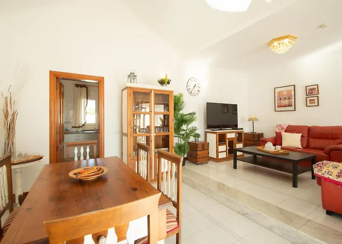 Leonor By Villalia *