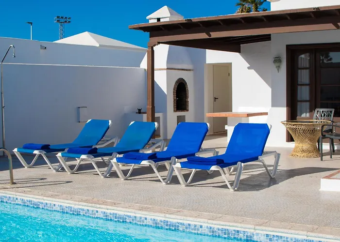 Leonor By Villalia Villa *